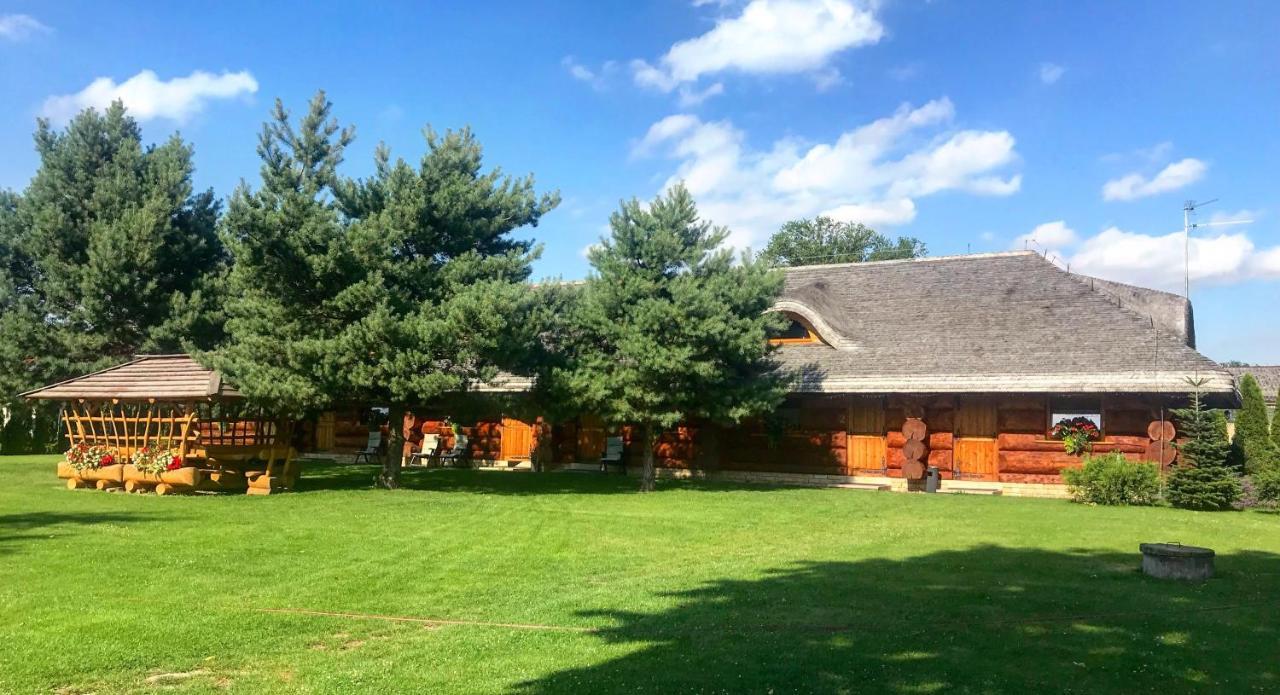 Hotel Pod Koziorozcami Trzebiechow Esterno foto