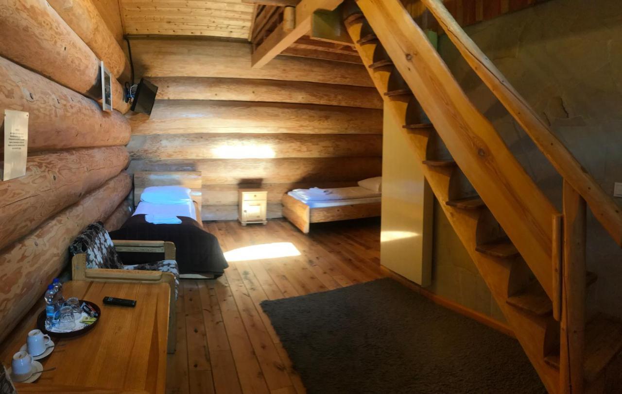 Hotel Pod Koziorozcami Trzebiechow Esterno foto