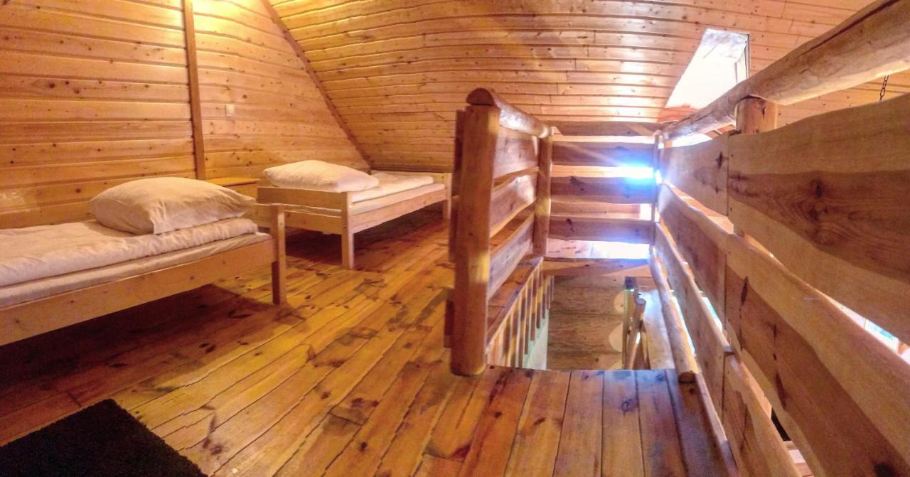Hotel Pod Koziorozcami Trzebiechow Esterno foto